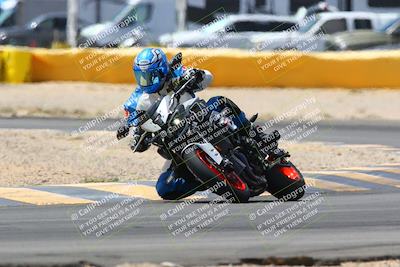 media/Apr-10-2022-SoCal Trackdays (Sun) [[f104b12566]]/Turn 2 (1135am)/